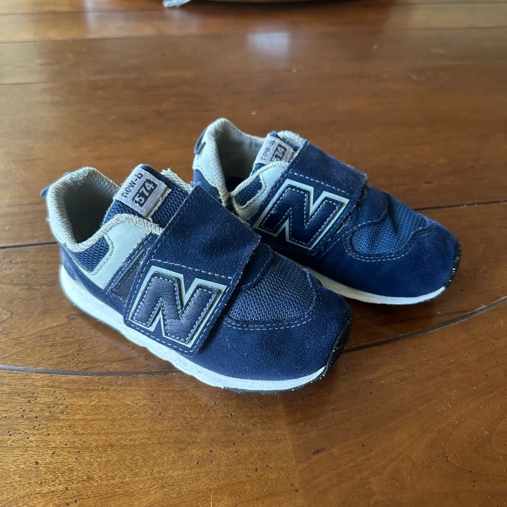 New Balance Toddler Navy 574 Hook & Loop Sneakers